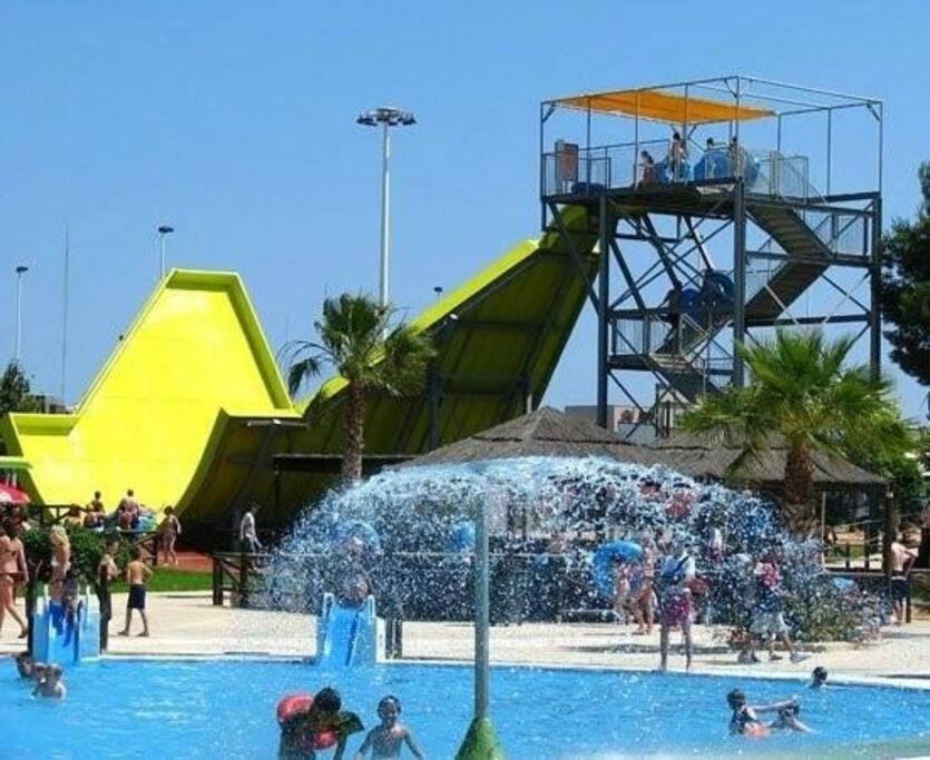 Bungalow Avec Piscine Торевьиа Экстерьер фото